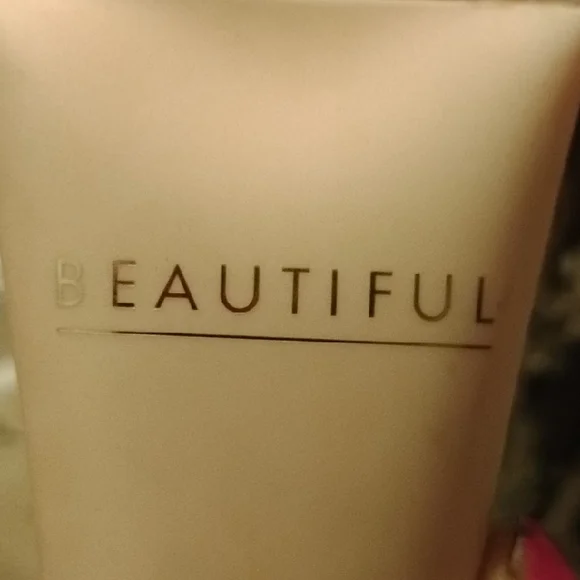 Estee Lauder Pink Moisturizer Luxurious Bath & Body - Picture 3 of 3